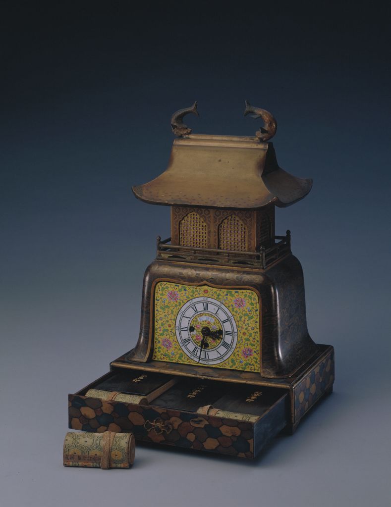 图片[1]-Wooden gold lacquer pavilion clock-China Archive